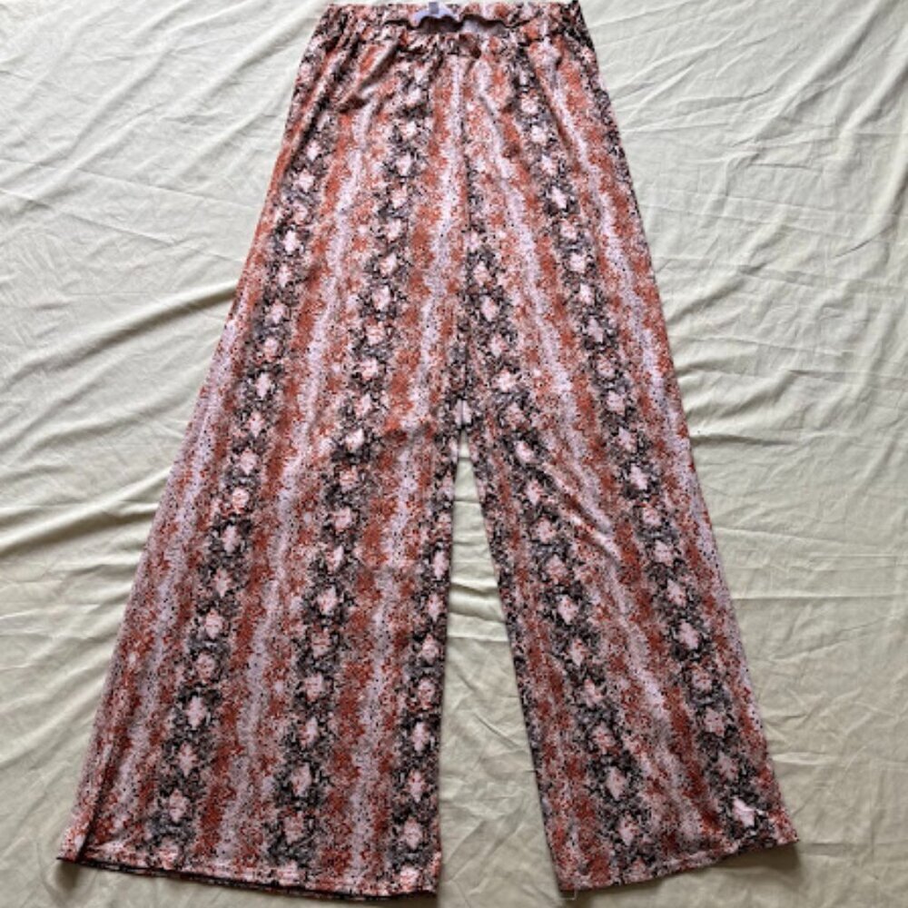 SG Boutique | Snake Print Wide-Leg Pants | Multicolor | Size XL - Picture 3 of 5
